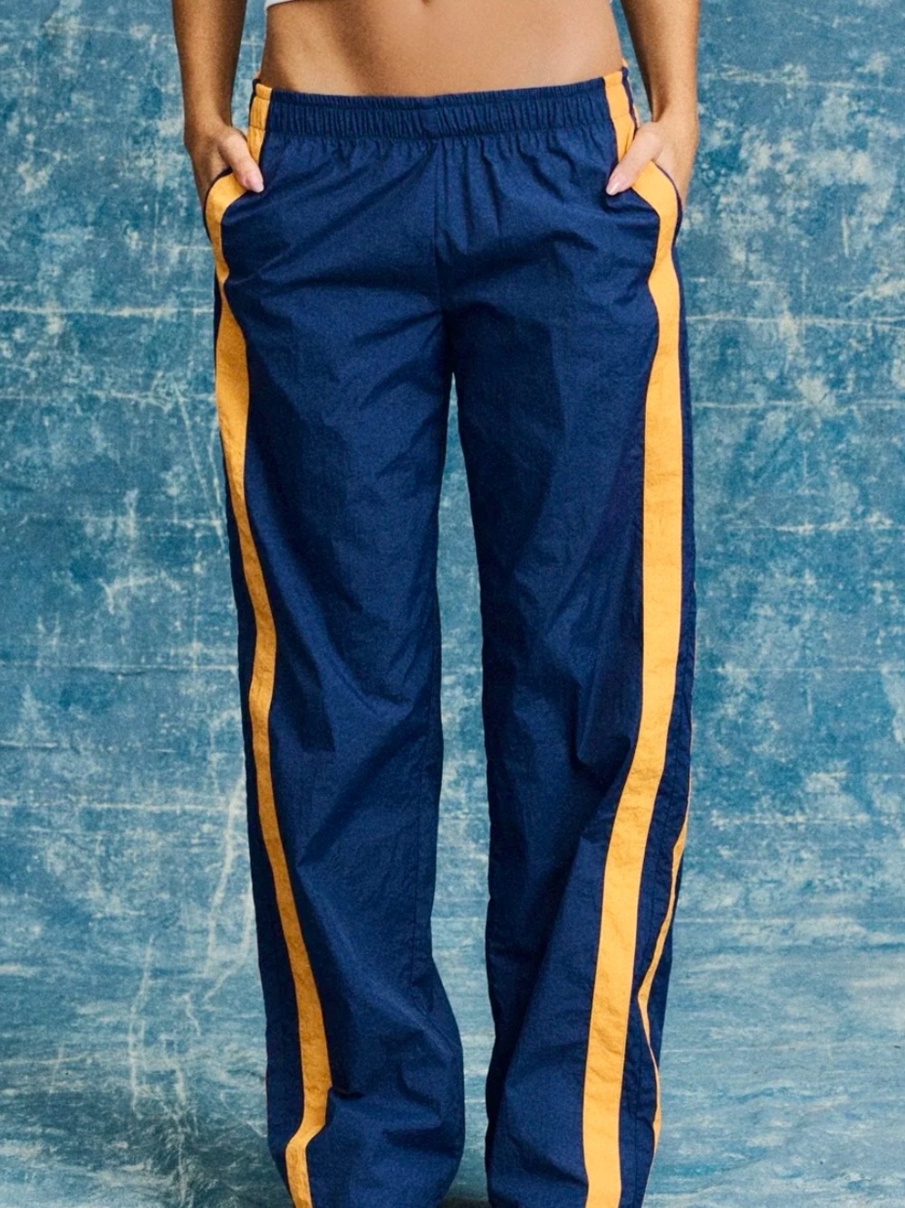 NWT Daily Drills First String Track Pants L Navy Tajin Striped Athletic